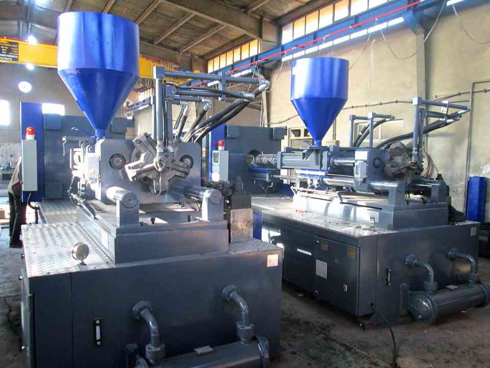 تزریق پلاستیک  پولاد