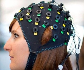 ترجمه کامپیوتر-یک معماری نوین مجموعه شبکه عصبی برای پیشگویی های سری های زمانی