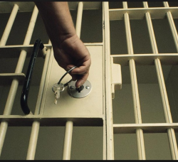 آثار تعلیق اجرای مجازات در حقوق كیفری ایران